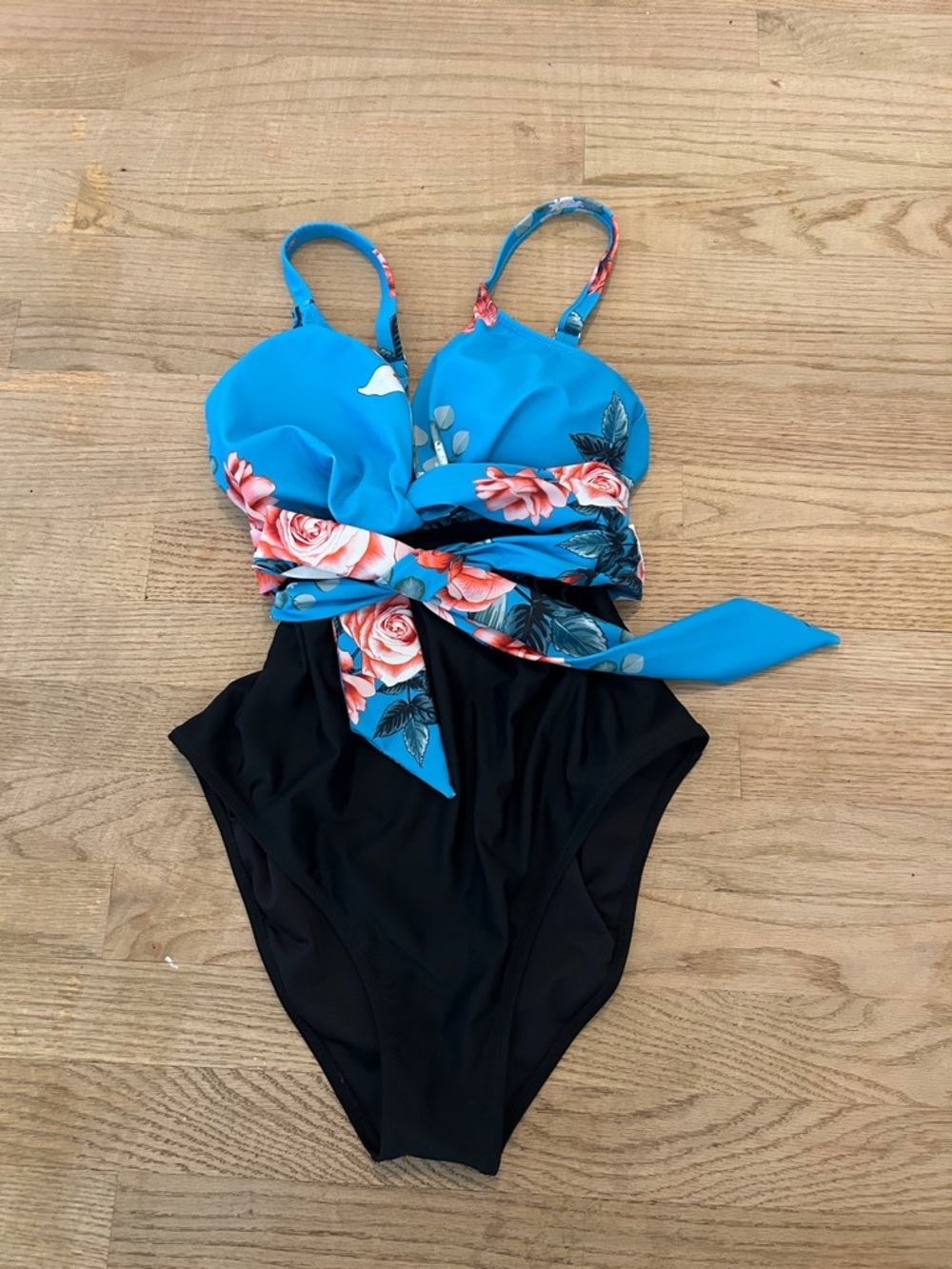 Cupshe Blue Floral One-Piece Swimsuit Size X-Large New!